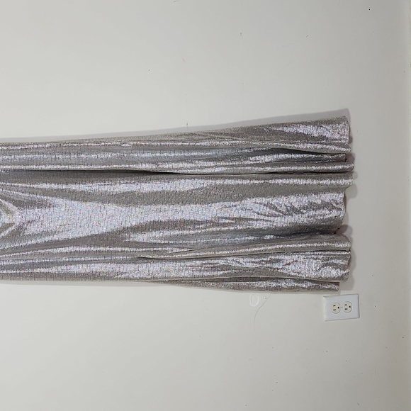 Tahari Arthur S. Levine Women's Silver Cowl Neck Maxi Formal Dress Size 4 - Picture 3 of 11
